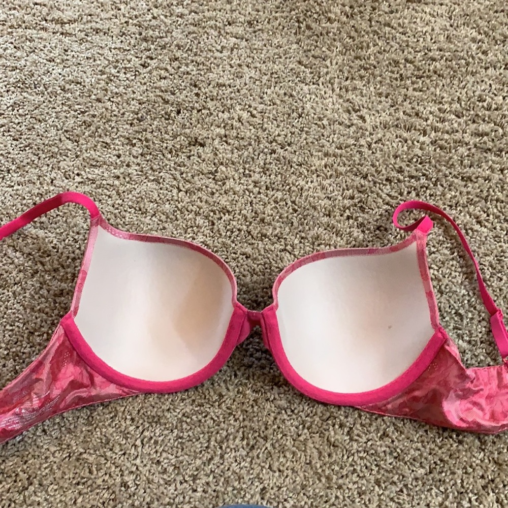 Victoria’s Secret lined Demi bra - Picture 4 of 4